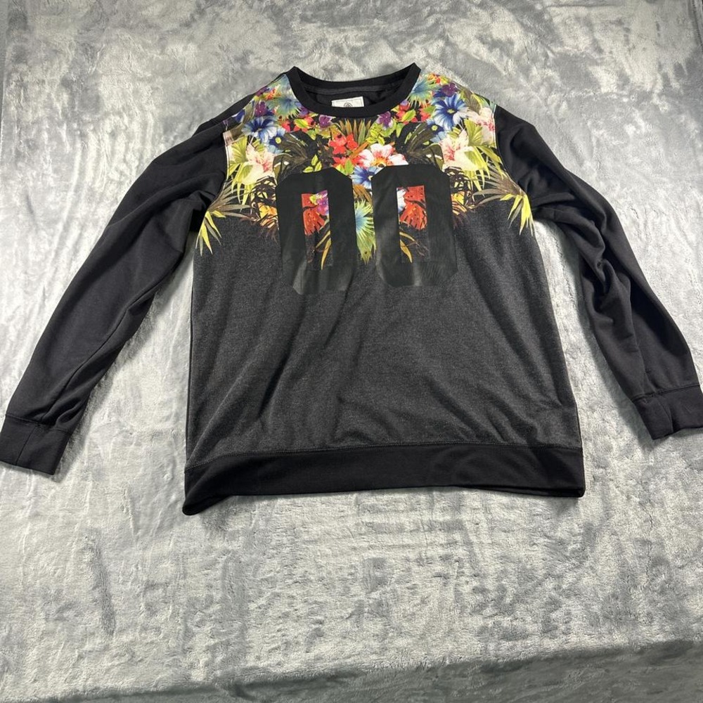 Black‎ & multi-colored streetwear